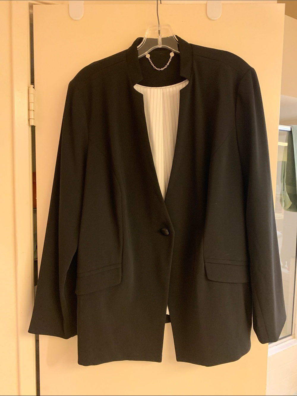 Chico's Black Single-Button Open-Front Blazer